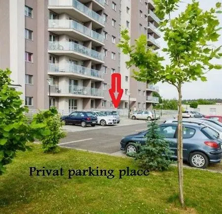 Forest Apartment *
